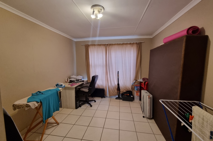 3 Bedroom Property for Sale in Neserhof North West